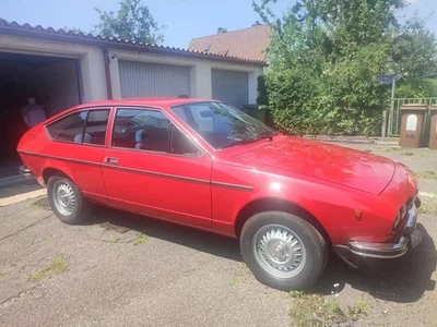 1977 Alfa Romeo Alfetta 2.0L inline-4, руководство, редкая GTV, - Изображение 1 из 4