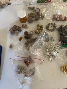 Mixed Loose Bead Lot 2.11 Lbs Bead Soup DIY Craft Art - Picture 1 of 15