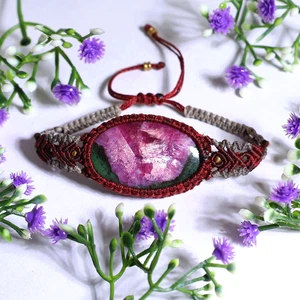 Pulsera de Zoisita Rubí Corazón Bosque • Talismán Macramé Tejido a Mano • Boho Magic - Imagen 1 de 8