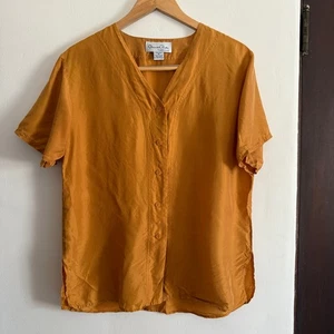Camisa estilo béisbol vintage años 90 OSCAR de la RENTA | seda mostaza profunda | mediana - Imagen 1 de 5