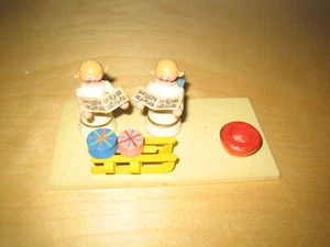 Kindergeburtstag,Weihnachtsdeko, Engel, DDR, Schlitten, Sänger,Geburtstagslicht - Bild 1 von 3