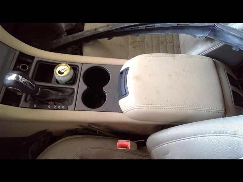 2013-2018 Ford Taurus Front Floor Console TAN Color without Gear Shifter - Imagem 1 de 3