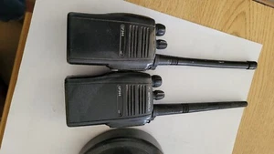 2 x Motorola GP344 VHF Handfunksprechgeräte 136 - 174 MHz klein und handlich - Photo 1/3