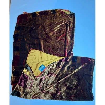 Lenço xale SOCIEDADE feito na Itália veludo paisley envoltório 50x50" - Imagem 1 de 4