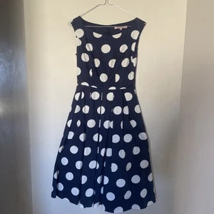 Review Navy White Polka Dot Sleeveless Dress Size 6 - Picture 1 of 10