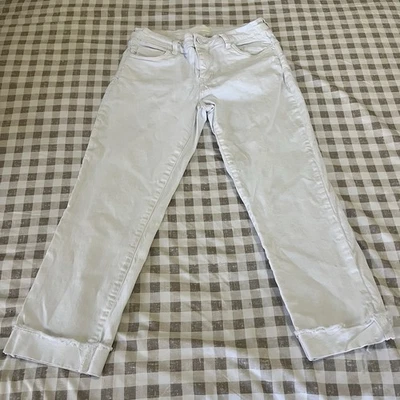 KUT From The Kloth Amy Crop Straight Leg w/Roll Up Fray ~ White  ~ Size 6 - Image 1 of 4