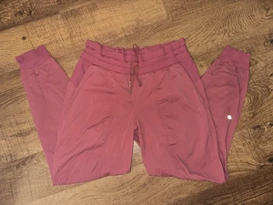 LULULEMON BERRY PINK DANCE STUDIO JOGGER PANTS! 10 - Picture 1 of 4