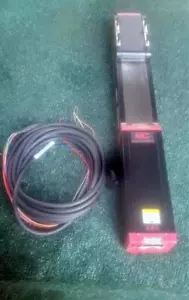 IAI EC-S7S-150-5-B-WA Attuatore lineare cilindro 150 mm corsa con freno - Foto 1 di 6