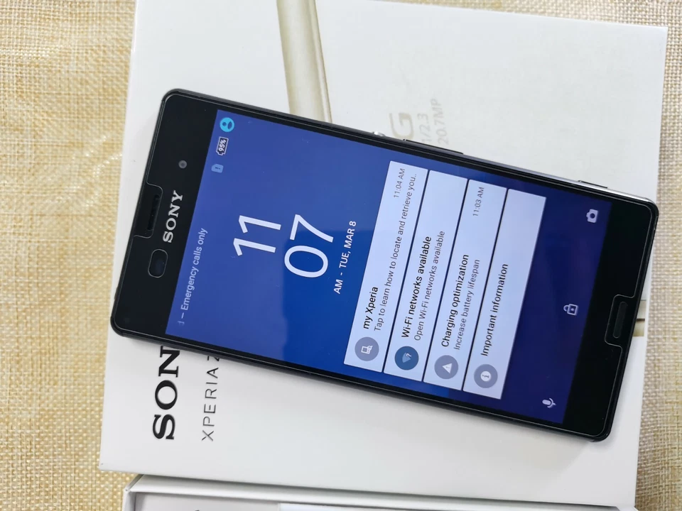 Sony Xperia Z3 D6603 银色  — 第 1/3 张图片