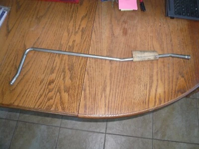 Oldsmobile Cutlass Ciera 1983 3,0 L Nuevo de Lote Antiguo GM convertidor válvula obturadora tubo 25510960 Foto 1 de 3