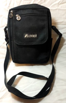 Bolsa tiracolo Everest Sports de lona preta com alça de ombro e presilhas para cinto - como está - Imagem 1 de 4