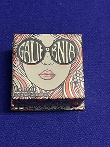 Benefit Cosmetics GALifornia Powder Blush Travel Mini 0.08oz Discontinued NEW - Picture 1 of 5