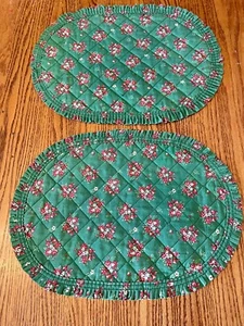 Vintage Christmas Holly Quilted Placemats (2) - Picture 1 of 5