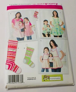 SIMPLICITY - 1936 - CHILD'S & MISSES' APRONS - Picture 1 of 6
