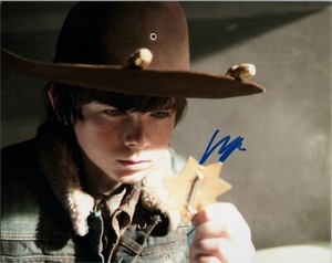 ~~ CHANDLER RIGGS Authentic Hand-Signed "CARL - THE WALKING DEAD" 8x10 Photo D~~