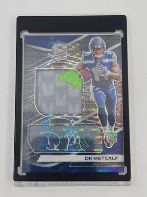 2019 Spectra DK METCALF Rookie Patch Auto /10 Neon Black Light RC Card #213 RPA - Image 1 of 4