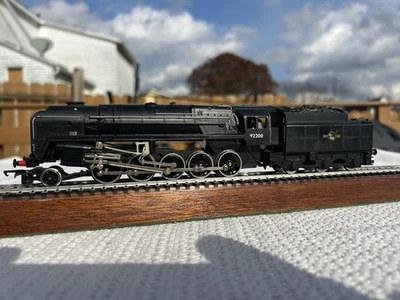 OO Hornby R264 BR Class 9F 2-10-0 Steam Locomotive #92200 - (TESTED NICE) - Image 1 of 4