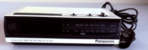 Vintage Panasonic RC-6064 FM-AM Clock Radio / Battery Back-Up - Picture 1 of 9