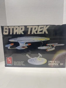Star Trek 3 Piece U.S.S Enterprise Set Model Kit - 1988 AMT ERTL - SEALED. - Bild 1 von 5