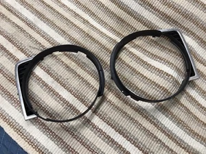 1975-1979 VW A1 MKI Rabbit Cabriolet GRILLE END FINISHERS LH/RH HEADLIGHT TRIM  - Bild 1 von 9
