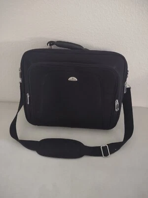 新秀丽笔记本电脑包 — 第 1/4 张图片