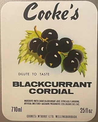 Antigua etiqueta cordial vintage de grosella negra de Cooke, Wellingborough, Inglaterra 1940 Foto 1 de 2