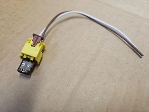 VW Tiguan T-Cross T-Roc Golf Crash Impact Sensor Plug 2 Pin Connector 5K0973323 - Picture 1 of 10