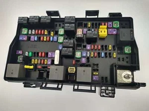 2015 - 2018 RAM 6.4L Fuse Box Junction Relay Power Block P68322376AB OEM ✅ - Picture 1 of 12