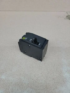 Square D QO220 2Pole 20Amp Plug-In Circuit Breaker W# - Picture 1 of 3