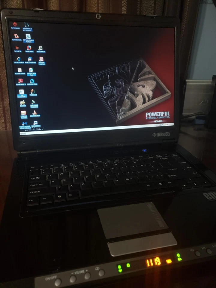 RARE Voodoo Envy Mi:732 PentiumM 1.73 1gb 40gb FACTORY Windows XP OS Clevo M560A - Image 1 of 4