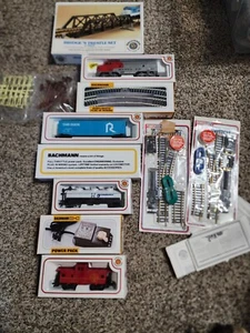 Lot Of Bachmann Santa Fe Locomotives & Trains. HO Scale Untested AS PICTURED  - Picture 1 of 5