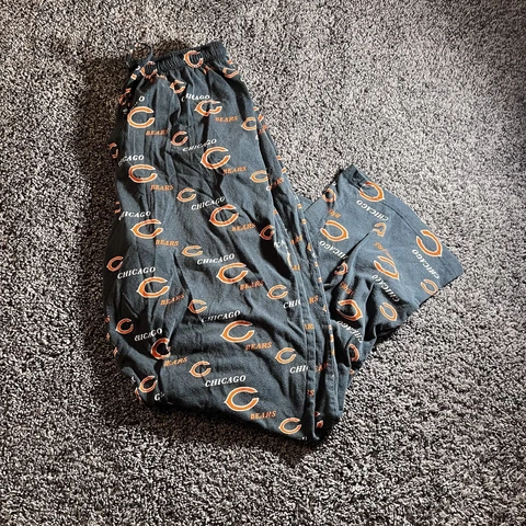 Chicago Bears Pajamas Size Large Cover