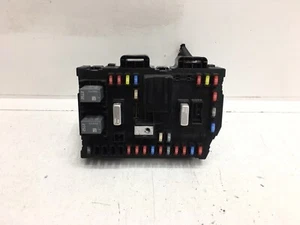 07-09 Suzuki Vitara XL7 Interior Cabin Fuse Box - Picture 1 of 4