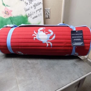 TOMMY HILFIGER 66" x 24" Crab Roll up Beach Pool Mat w/ Pillow & Carry Strap NEW - Picture 1 of 10