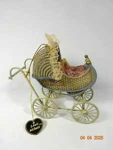 Louis XVII Louis Nichole 2001 Victorian Baby in Carriage Christmas Ornament - Bild 1 von 9