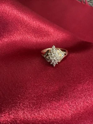 10k Yellow Gold And Diamond Cluster Ring Size 5.5 - Image 1 of 4