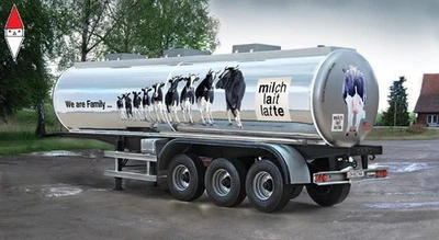 ITALERI 1/24 WE ARE FAMILIY TANK TRAILER - Immagine 1 di 2