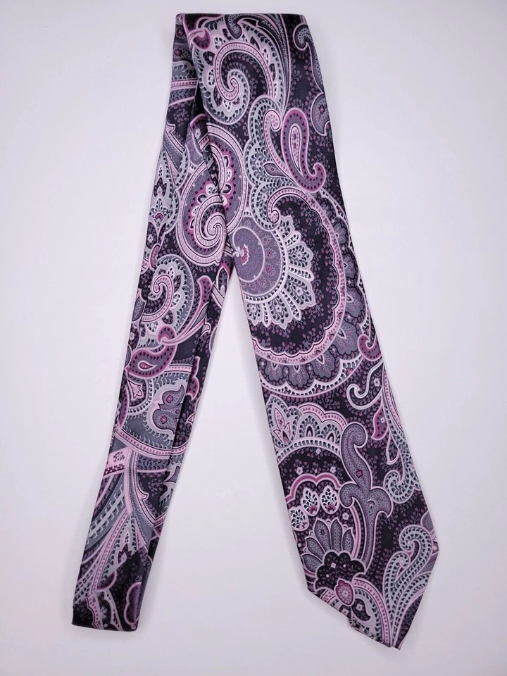 Gravata formal masculina Geoffrey Beene 59"Lx3.25"W rosa/cinza - Imagem 1 de 4