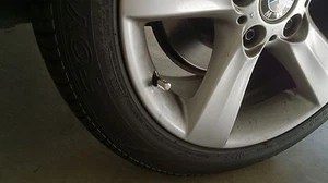 4pc Silver Aluminum Wheel Rim Tire Valve Stem Caps Dust Cover Fit Chrysler Ford - Picture 1 of 6