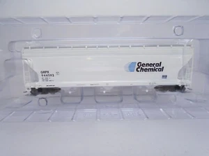 Intermountain Ho ACF 3-Bay Covered Hopper, General Chemical 944592 - Picture 1 of 3