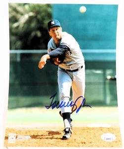 Tommy John Autographed 8x10 Photograph (JSA COA) - Picture 1 of 3