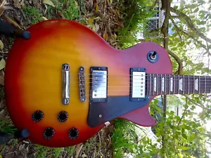 GIBSON LES PAUL STUDIO - Picture 1 of 9