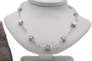 Floating Flowers 21” Necklace - Picture 1 of 2