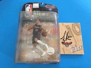 Figura firmada de Mike Bibby de los Atlanta Hawks Auto McFarlane Acition - Imagen 1 de 2