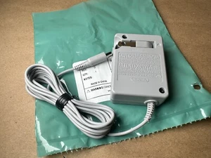 Nintendo 3DS AC Adapter Authentic Official OEM DSi/DSi/new/3DS/XL - Picture 1 of 3