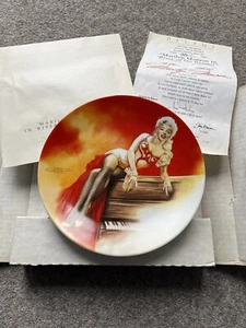 Marilyn Monroe in River of No Return 1991 Delphi Plate Collection - Picture 1 of 3