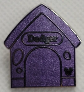 DISNEY Pin Trading ~ Oliver & Company/Dodger Dog House 1/5 ~ Hidden Mickey ~2010 - Picture 1 of 8