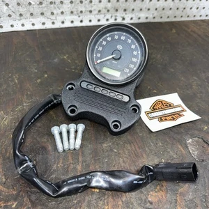 14-2022 Harley Sportster Iron 883 1200 Speedometer Gauge Speedo OEM (4564 Miles - Foto 1 di 16