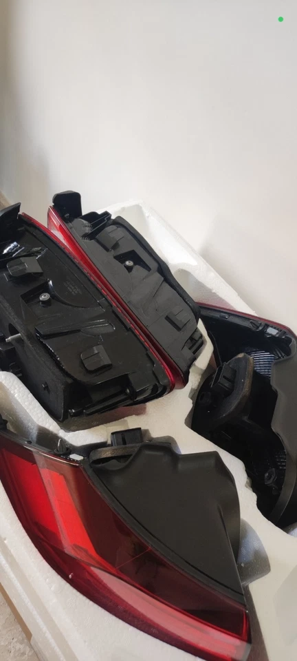 Coppia fari led posteriori golf 7.5 2020 - Immagine 1 di 4