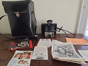 Vintage 1970s Polaroid Square Shooter 2 Instant Film Land Camera with Case - Picture 1 of 7